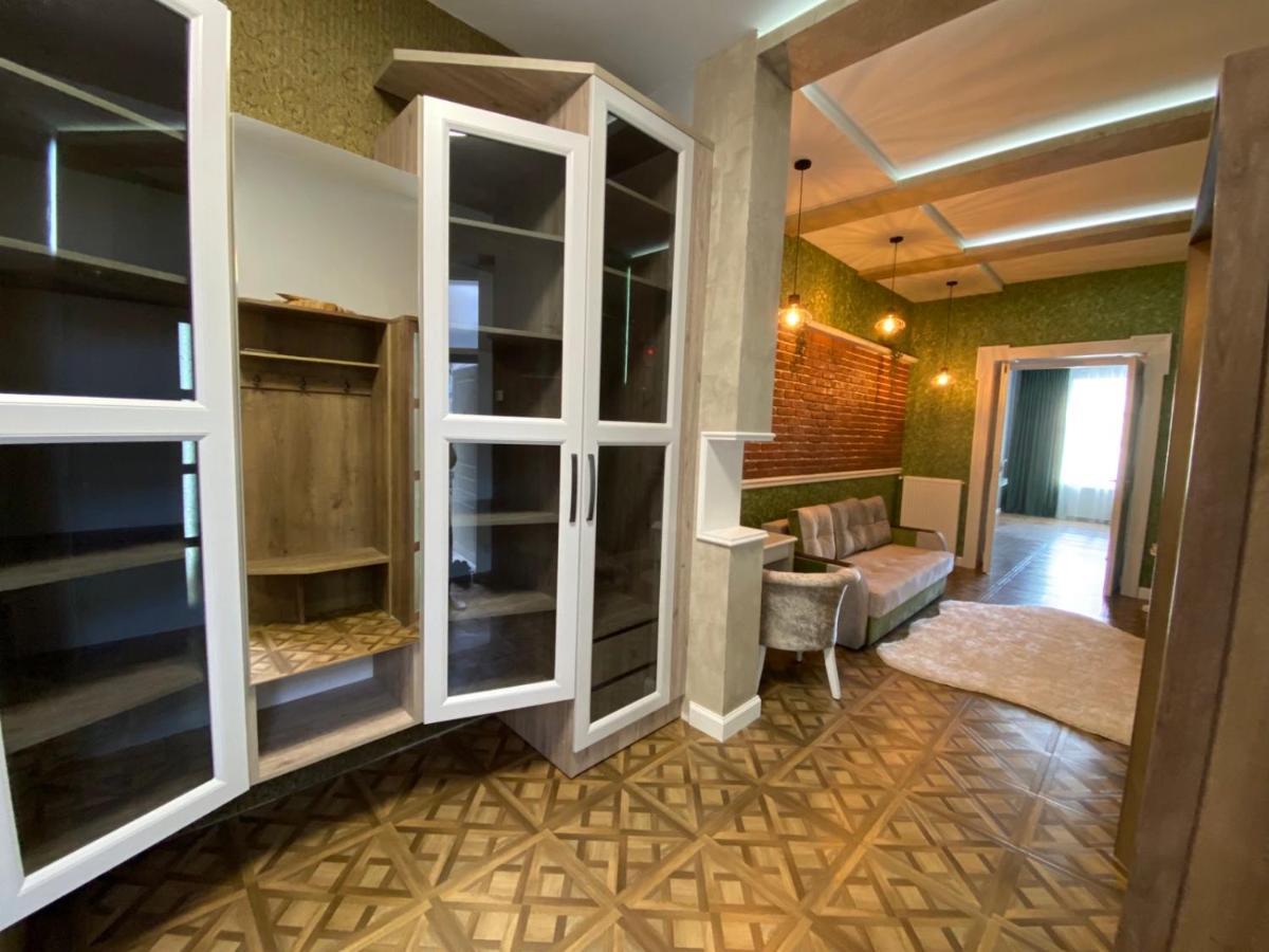 Apartment On Balabana Street Lviv Buitenkant foto